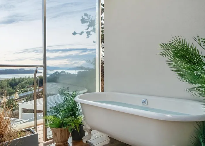 Nunuhouse Poolvilla